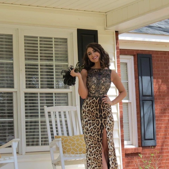 PAGEANT/PROM DRESSES! TOP OF THE LINE - Picture 2 of 3